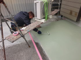 富士宮市テラス コンクリート補修と塗装ーイナダプランニング